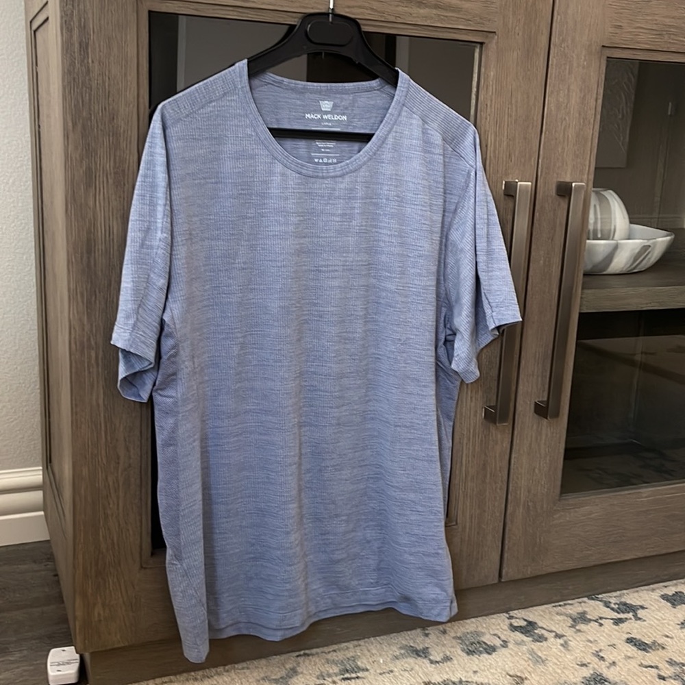 Mack Weldon Men's Light Blue AirKnitX Crew Neck Short Sleeve T-Shirt Tee Large